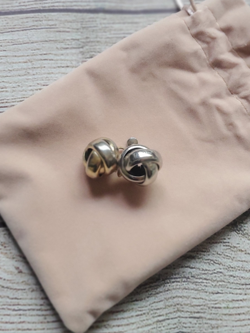 Vintage Metallic Knot Twist-back Clip Earrings-large